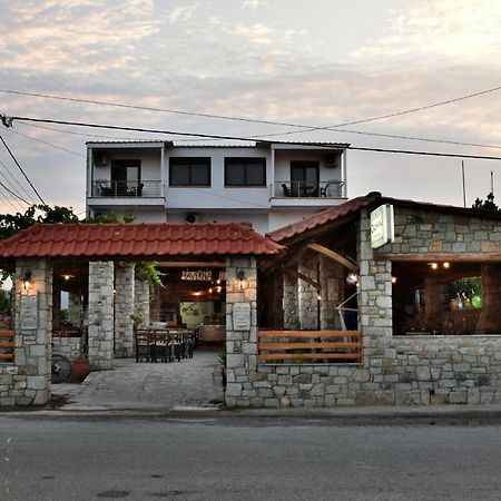 Theano Studios Paralia Sikias Exterior foto