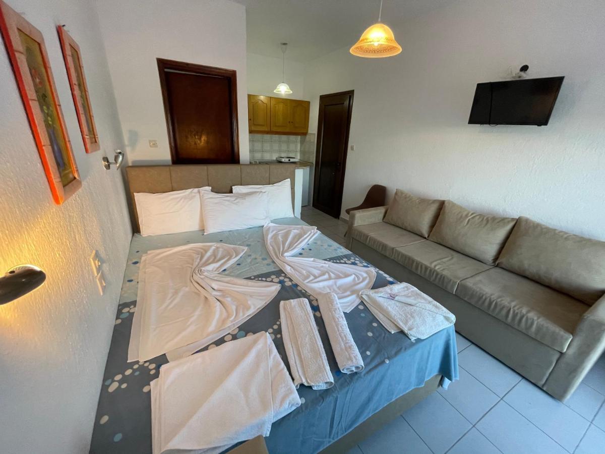 Theano Studios Paralia Sikias Exterior foto